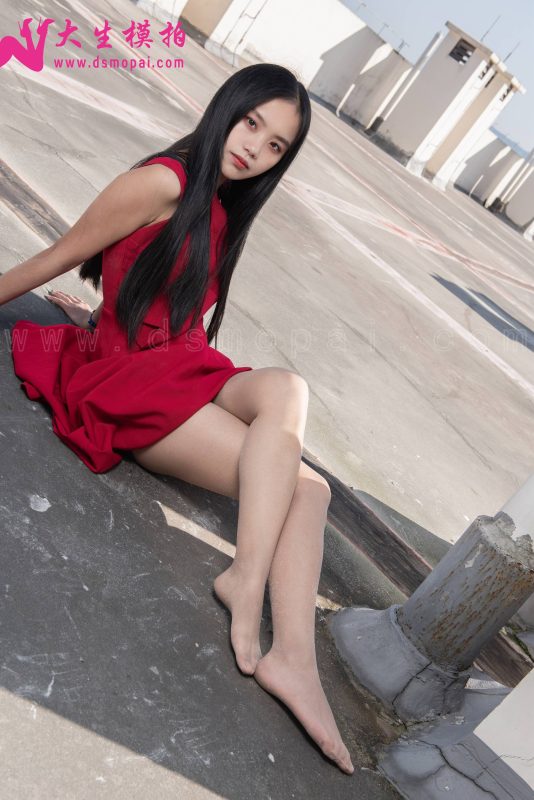 大生模拍 No.155 小尹 天台红衣少女 [39P/202MB]-无料摄影圈