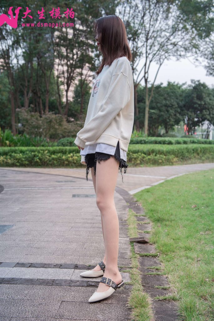 大生模拍 No.157 丹丹 白嫩美丝 [50P/218MB]插图1