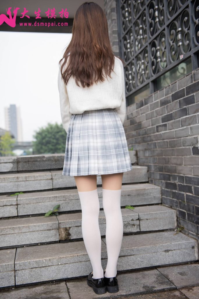 大生模拍 NO.180 轩轩 JK拼接丝 [42P/160MB]插图2