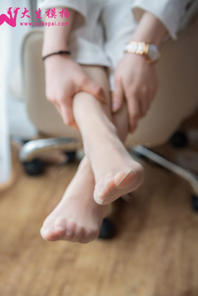 大生模拍 No.191 文静 女主持的工作装 [42P/246MB]插图3