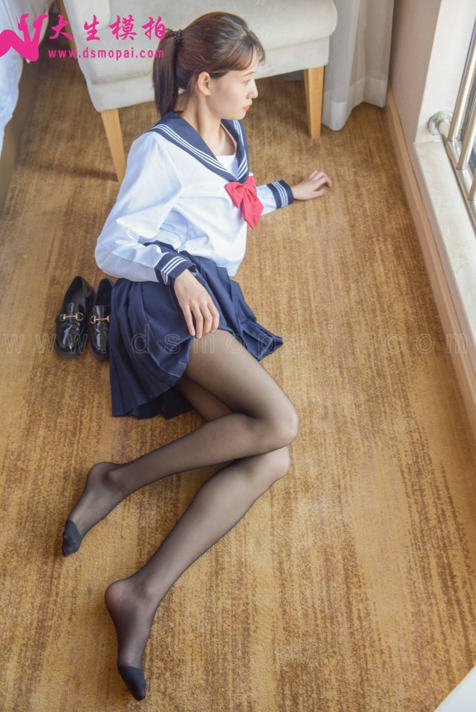 大生模拍 NO.210 意涵 JK黑丝 [55P/244MB]插图3