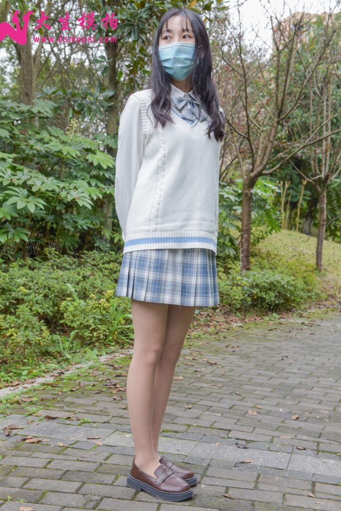 大生模拍 NO.211 小月 白嫩JK [52P/266MB]插图1