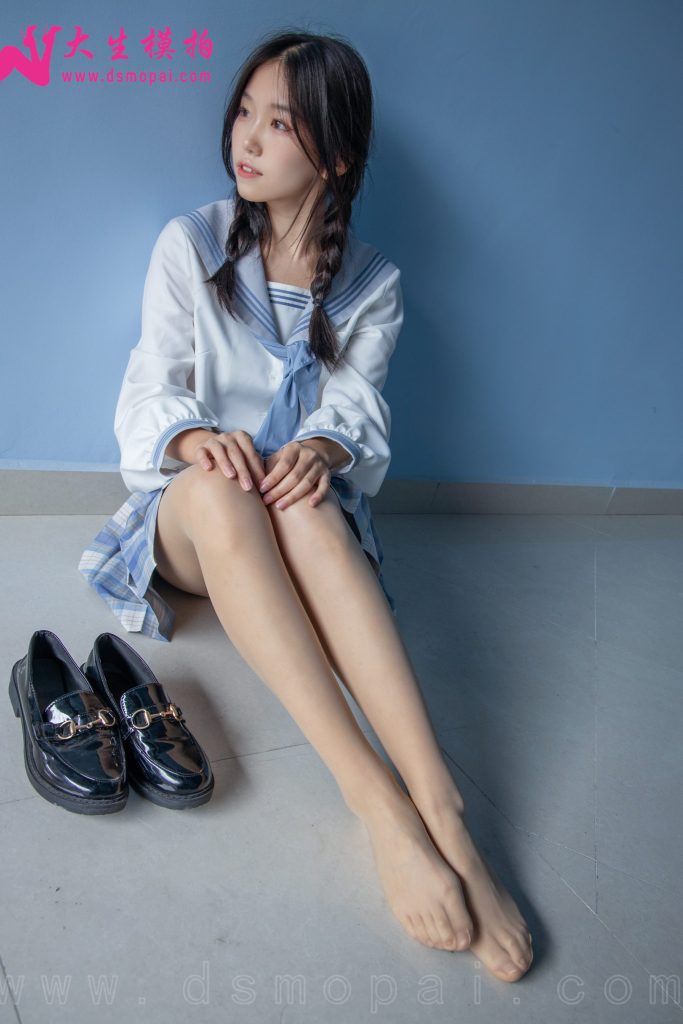 大生模拍 NO.253 秋曼 纯欲脸 [47P/360MB]插图3