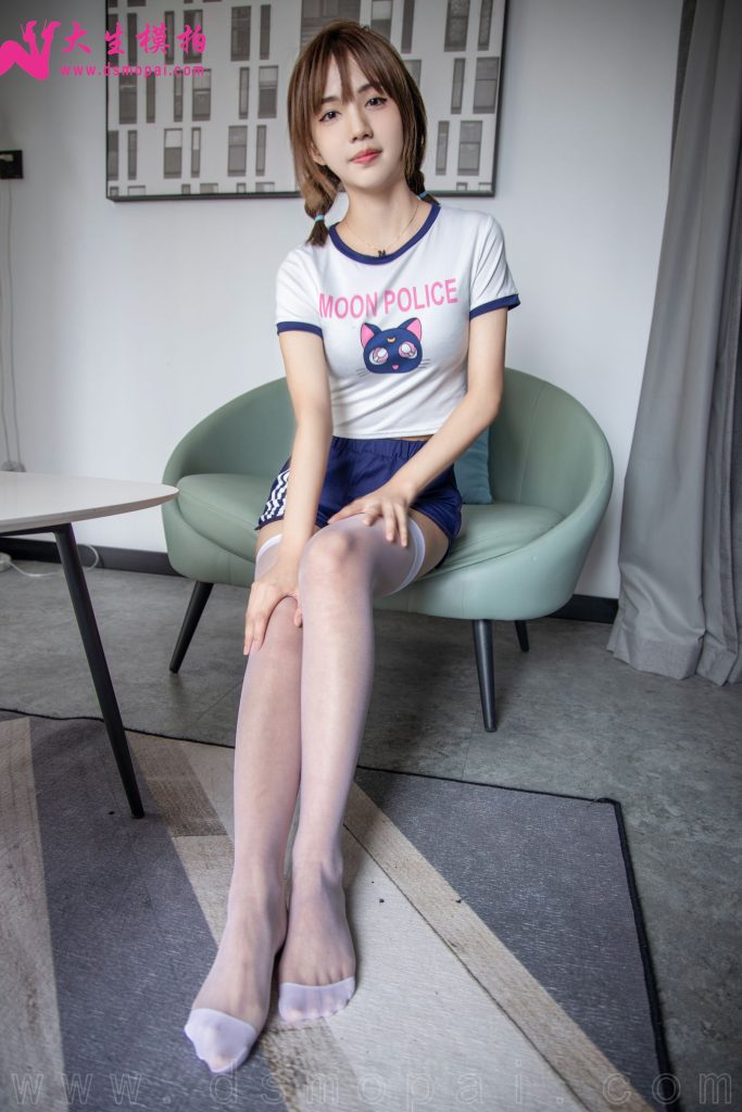 大生模拍 NO.254 肖敏 长筒白丝 [72P/570MB]插图1