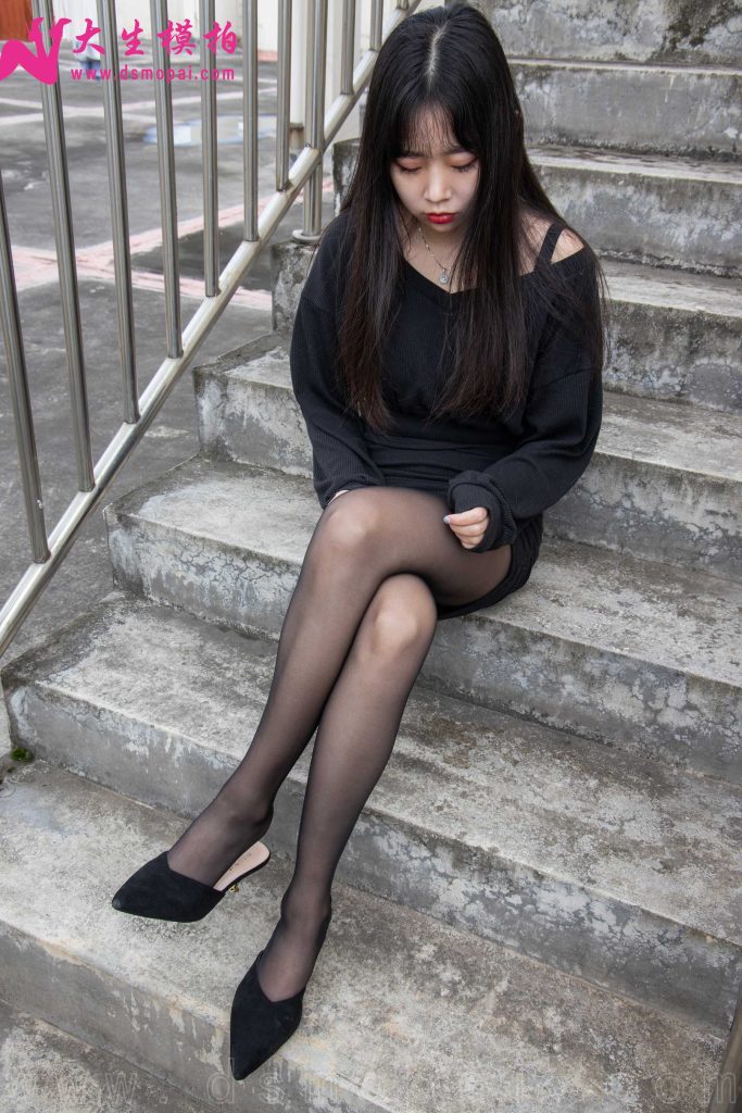 大生模拍 NO.272 丹丹 黑丝御姐[51P/340MB]插图1