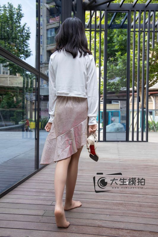 大生模拍 NO.307 小琴 亮晶晶[73P/1V/2.32GB]-无料摄影圈