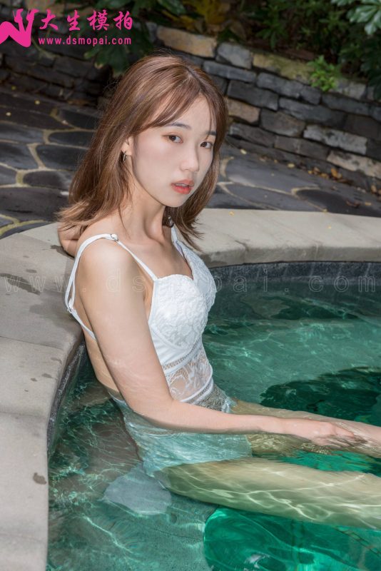 大生模拍 小鹿众筹－丝袜泳装 [129P/1V/948M]-无料摄影圈