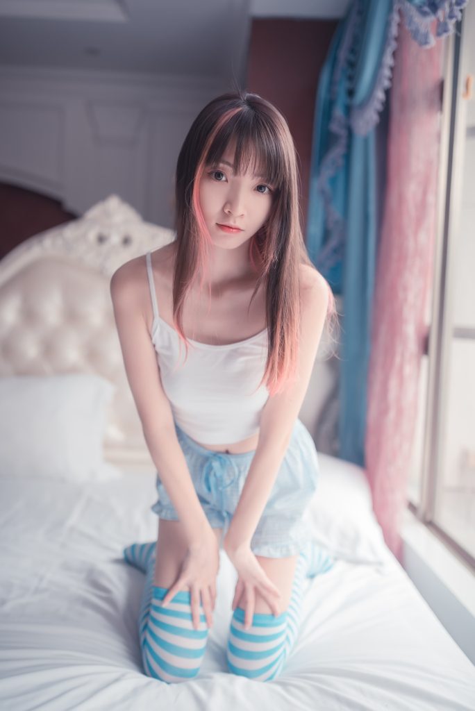 风之领域精品写真@No.014 蓝白条长袜 [50P/256MB]-无料摄影圈