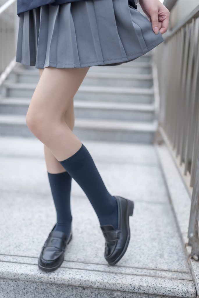 风之领域精品写真@No.022 天桥上的短裙妹子 [50P/74MB]插图3