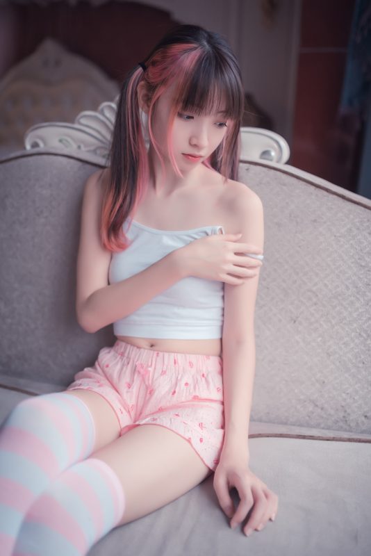 风之领域精品写真@No.025 粉嫩的妹子 [50P/217MB]-无料摄影圈