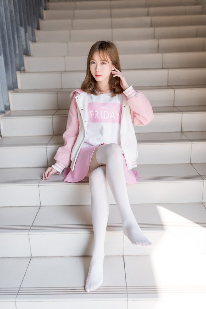 风之领域精品写真@No.026 粉色系校花白丝小姐姐 [48P/186MB]插图1