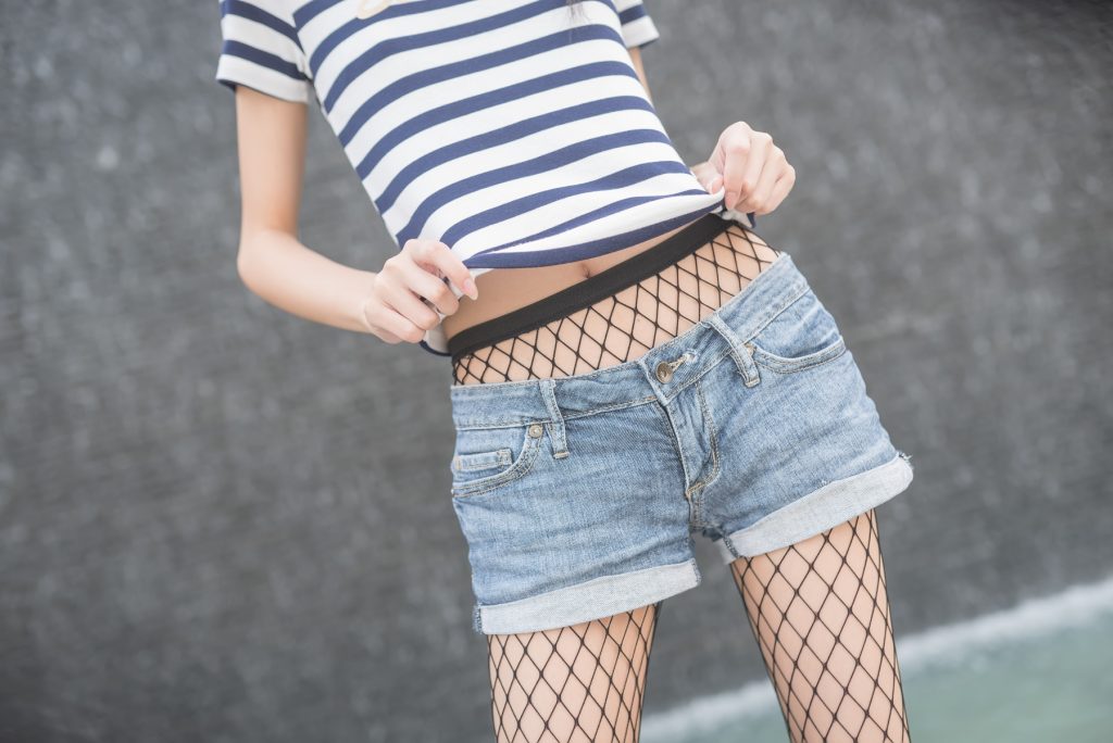 风之领域精品写真@No.027 短裤鱼网丝袜 [50P/221MB]插图3