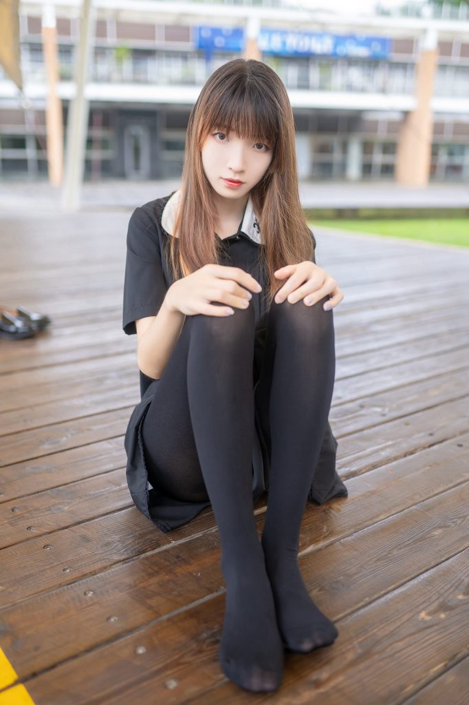 风之领域精品写真@No.064 户外黑丝长腿 [41P/221MB]-无料摄影圈