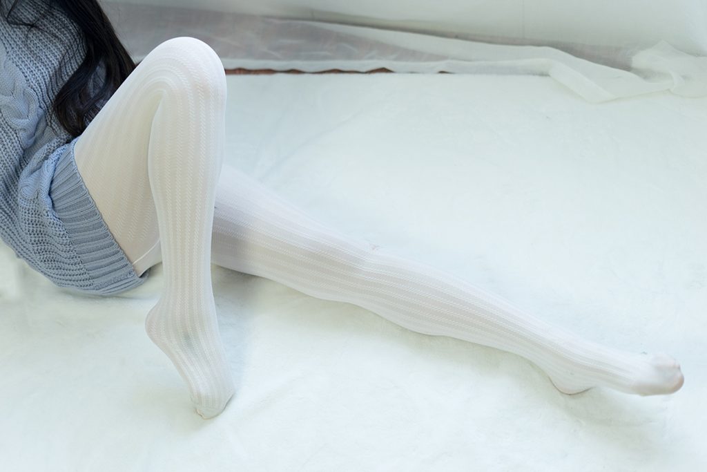 风之领域精品写真@No.087 白丝露背毛衣 [39P/128MB]插图3