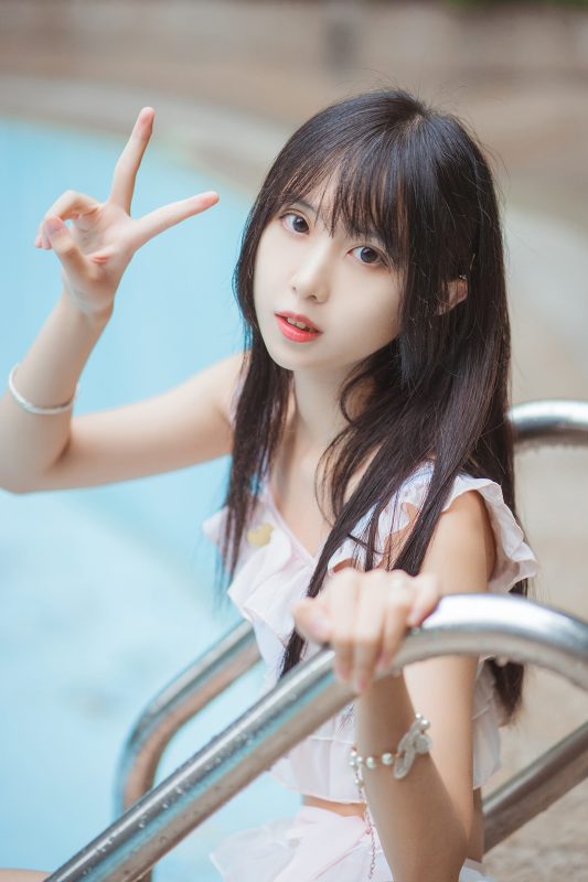 风之领域精品写真@No.090 泳池里的小美人鱼 [40P/163MB]-无料摄影圈