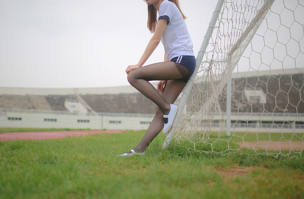 风之领域精品写真@No.093 户外操场上的黑丝 [42P/184MB]插图3