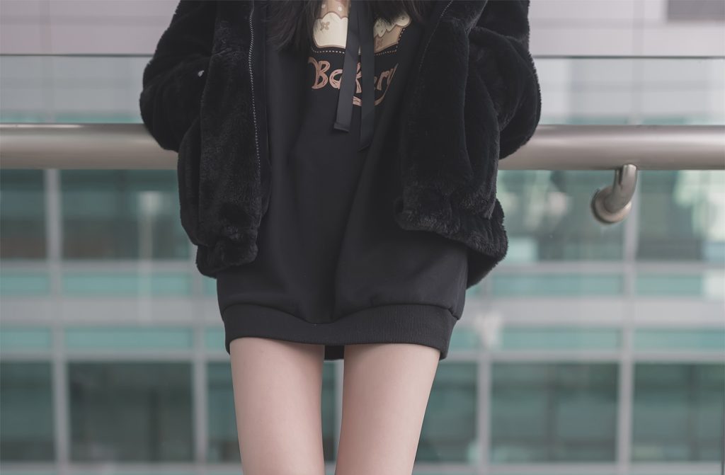 风之领域精品写真@No.145 纤细的黑丝小长腿 [48P/186MB]插图2