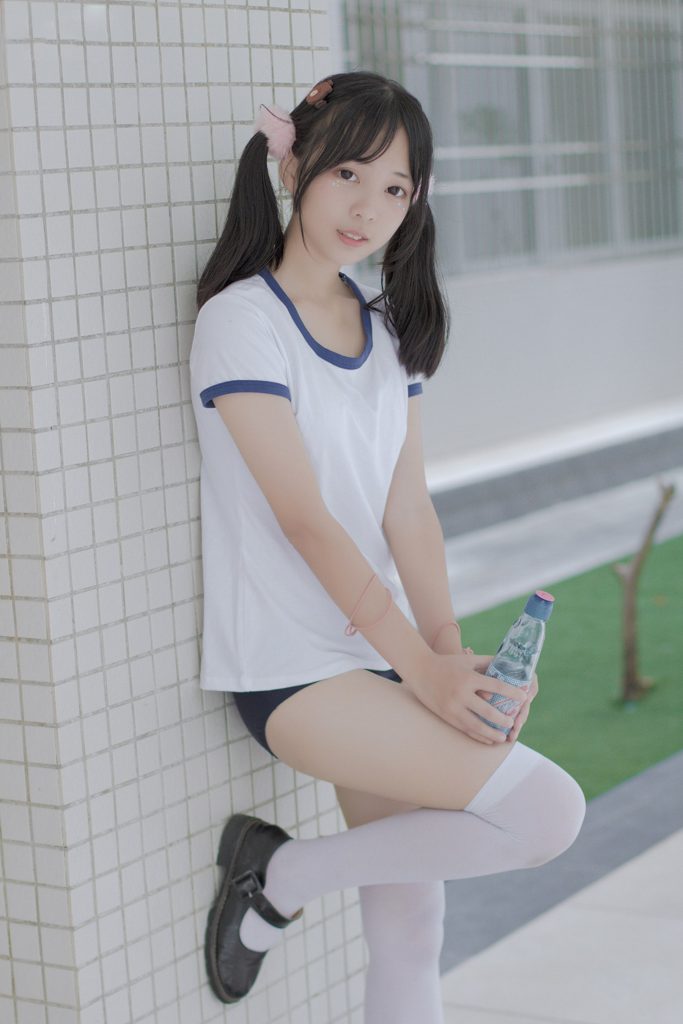 风之领域精品写真@No.149 户外白丝双马尾萝莉 [40P/237MB]插图1