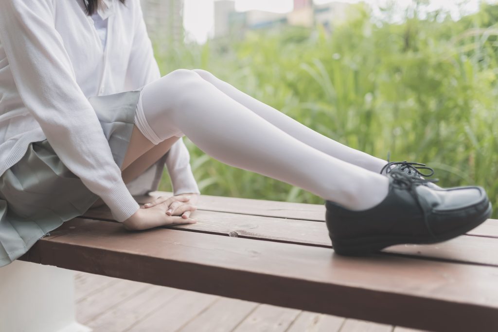 风之领域精品写真@No.190 踏青的白丝美少女 [50P/464MB]插图2