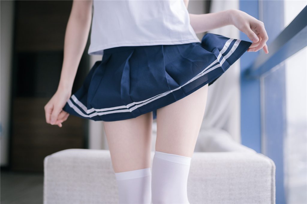 风之领域精品写真@No.197 妹妹的白丝蓝裙校服 [41P/282MB]插图1