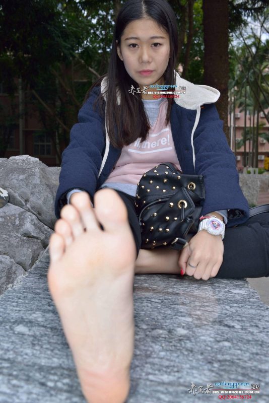 Ecologygreen摄影作品 NO.018 护校美女小雪儿的清新白N玉足 [41P/140MB]-无料摄影圈