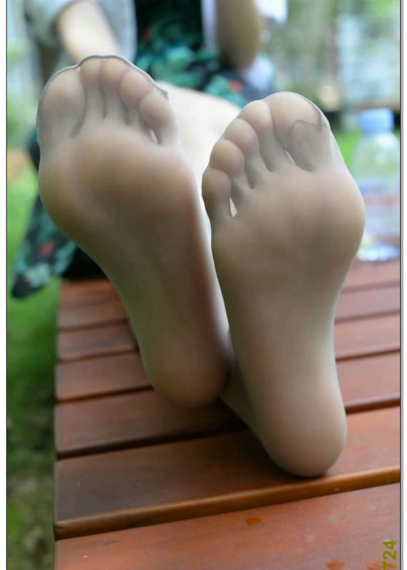 Fannie芬妮每足园 No.036 薄如蝉翼 轻若烟7 [3P/1V/155MB]-无料摄影圈