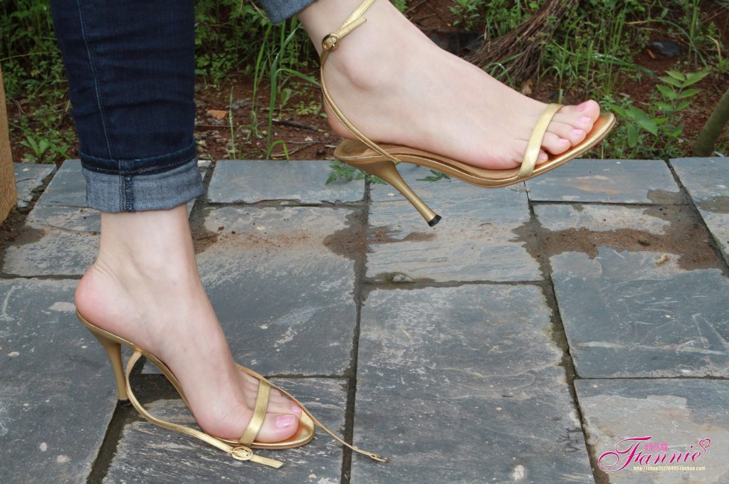 Fannie芬妮每足园 No.044 薄施粉彩 晶莹剔透5 [83P/243MB]插图2