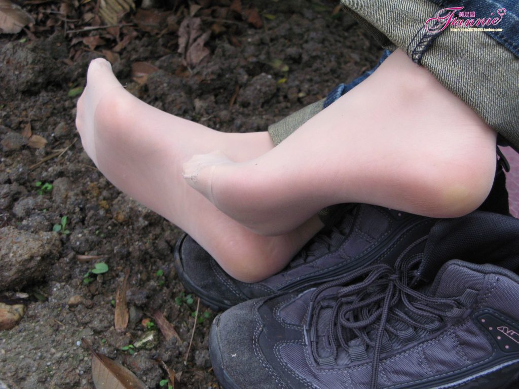 Fannie芬妮每足园 No.047 茶山温泉-丝族 [92P/248MB]插图2