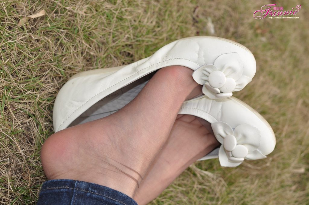 Fannie芬妮每足园 No.076 触摸阳光 [62P/185MB]插图2