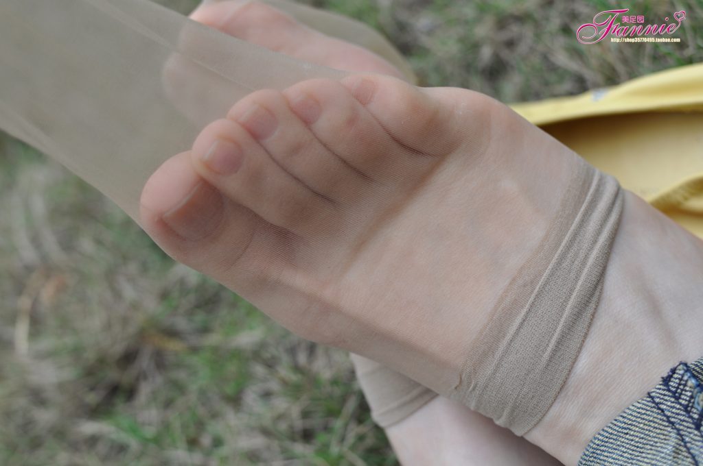 Fannie芬妮每足园 No.077 触摸阳光2 [54P/167MB]插图2