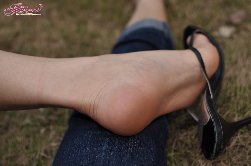 Fannie芬妮每足园 No.082 触摸阳光7 [71P/213MB]插图3