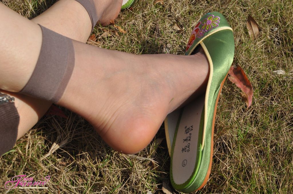 Fannie芬妮每足园 No.088 触摸阳光13 [46P/145MB]插图1