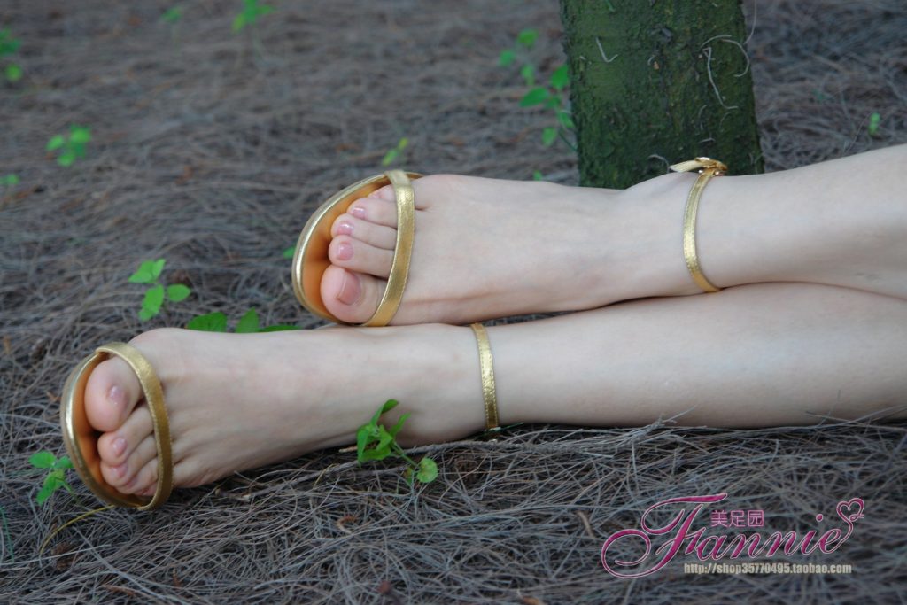 Fannie芬妮每足园 No.214 金色的旋律 海边恬静听松涛 [27P/82MB]插图3