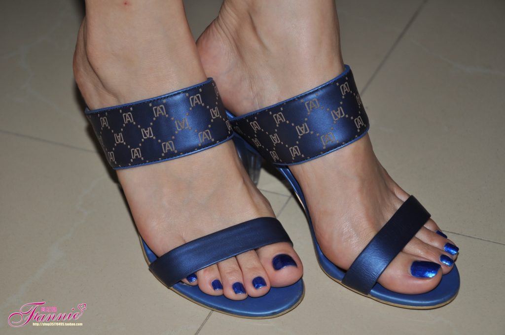 Fannie芬妮每足园 No.232 蓝色魅音6 [74P/206MB]插图2