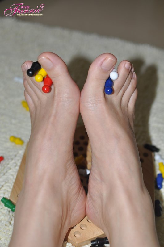 Fannie芬妮每足园 No.264 裸色-5 [44P/106MB]-无料摄影圈