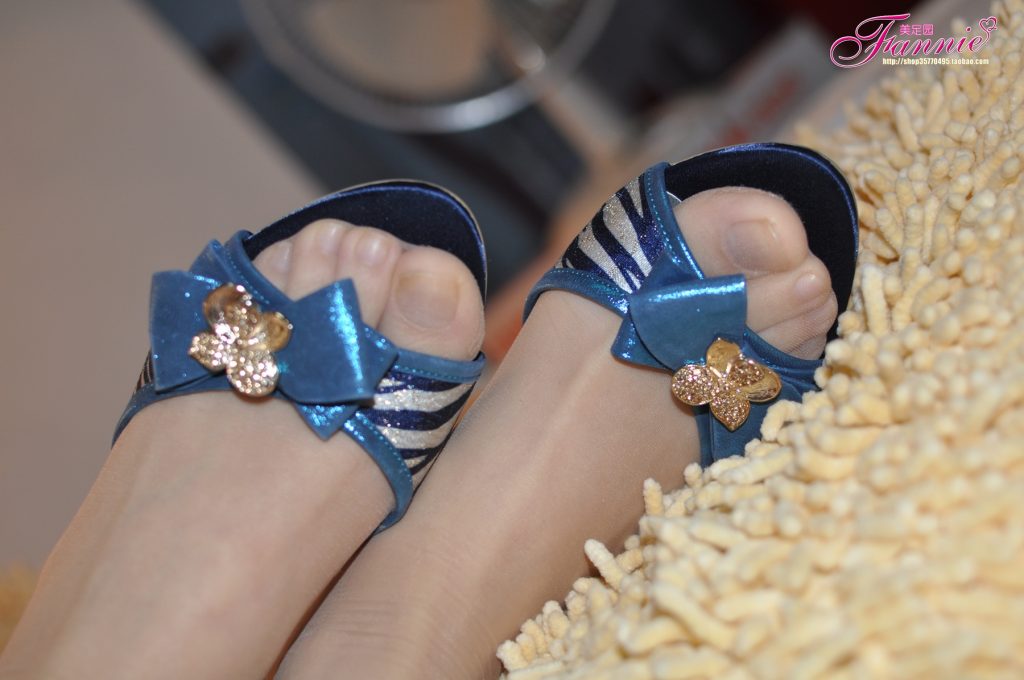 Fannie芬妮每足园 No.268 裸色 丝族-3 [47P/105MB]插图1