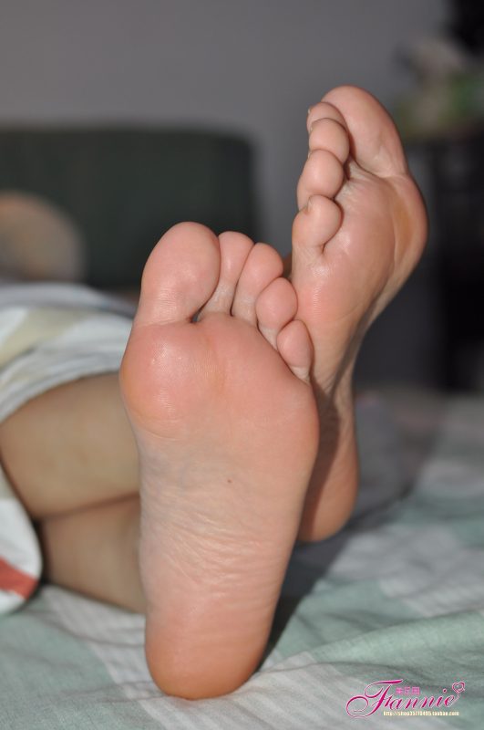 Fannie芬妮每足园 No.275 裸足底特写-7 [54P/134MB]-无料摄影圈