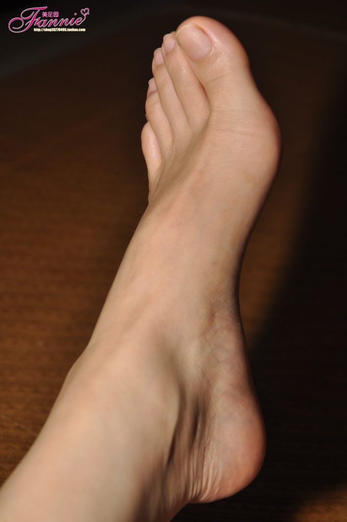 Fannie芬妮每足园 No.281 裸足特辑4 [61P/175MB]插图1