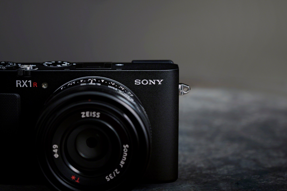 索尼发布黑卡系列全画幅旗舰第三代RX1R III插图3