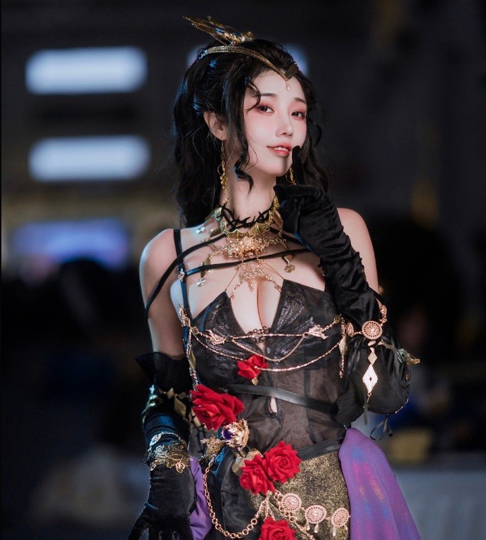 离谱！知名女Coser参展CP29随身携带保镖，险些被黑衣宅男强行掳走插图8