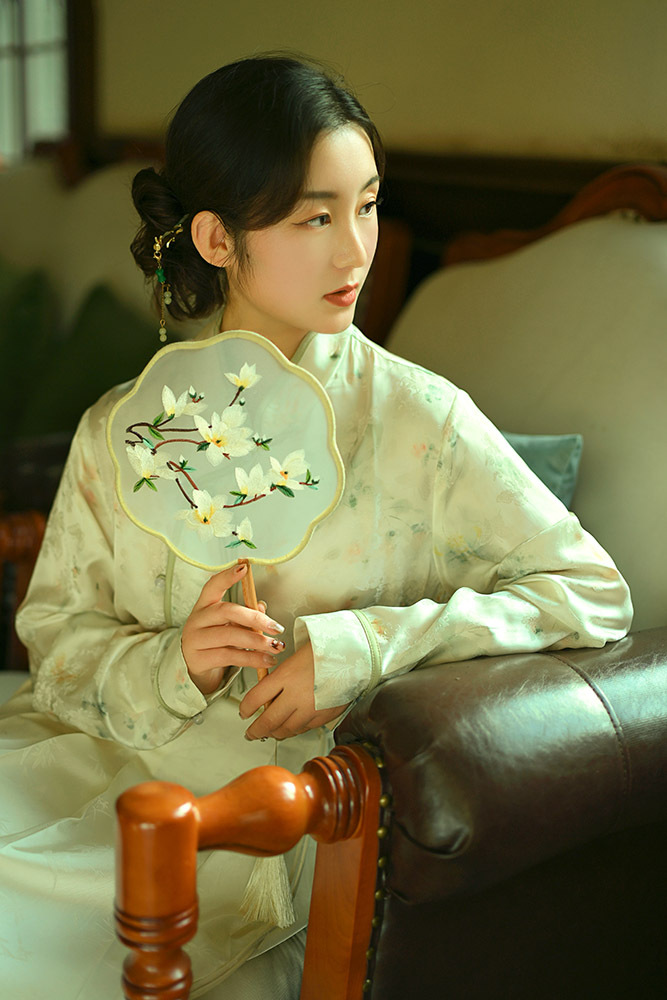 镜头下的老街:用光影营造故事感插图3 镜头下的老街:用光影营造故事感插图3