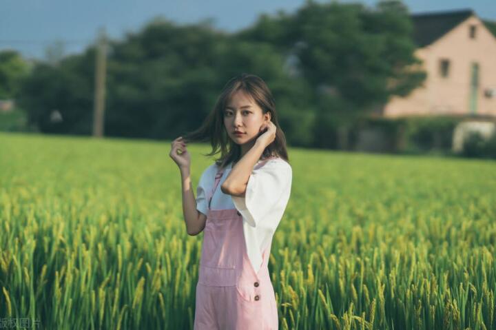 棚内拍摄人像的构图技巧-无料摄影圈