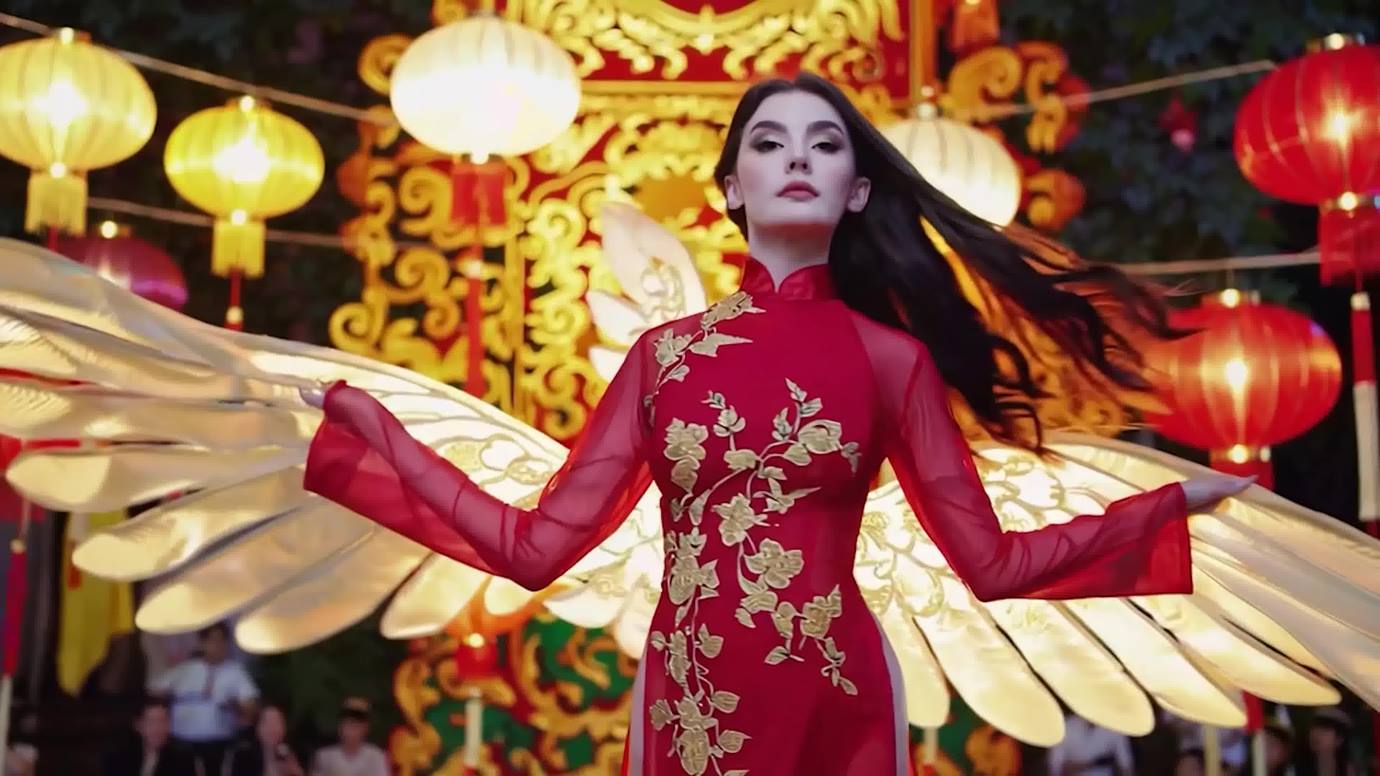 AI Video 049 Xuân Về Trong Nắng Sớm (POP EDM DANCE when Tet Tradition Ao Dai Meet Bikini Supermodel dance)[4K/1V/298MB]插图