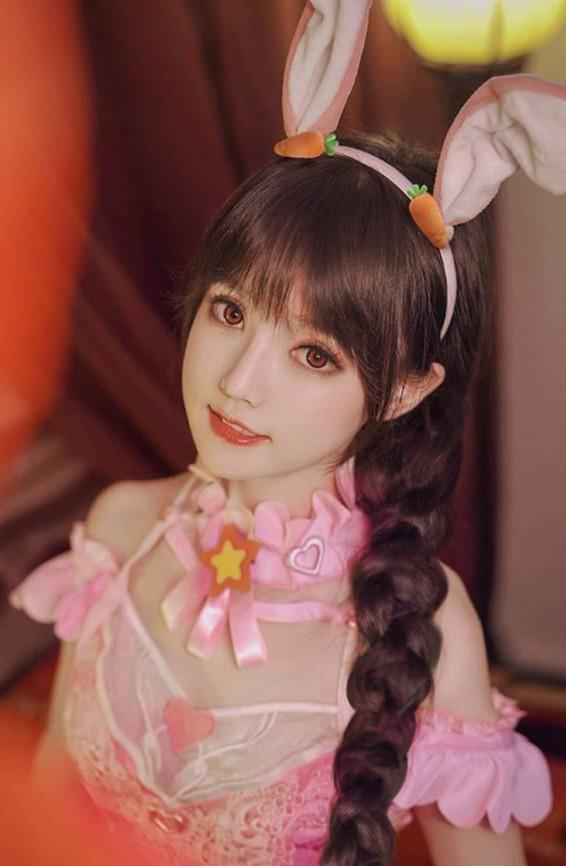 小舞cos第一人饭思思地位不保？拿出怪盗基德后，仍旧惊艳全场插图2