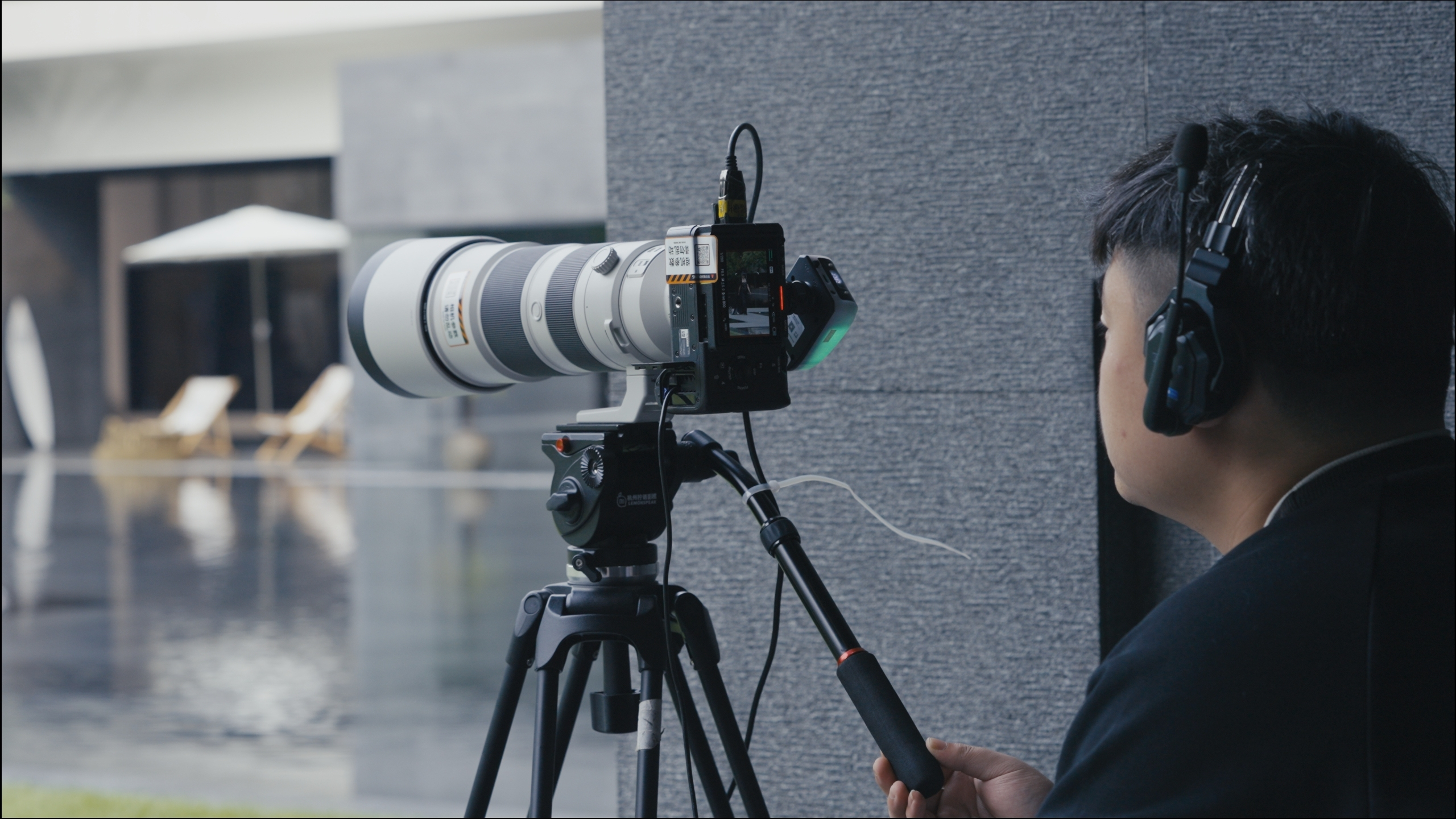 实景直播秀新突破：11台FX3和FX6摄影机联合打造电影感时装直播秀插图9