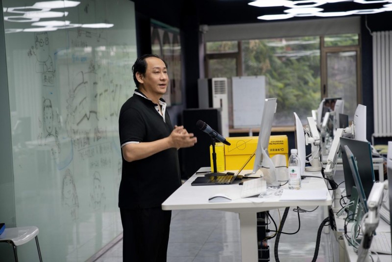 未来视界启航:像素蛋糕AI修图课登陆中国传媒大学插图1 未来视界启航:像素蛋糕AI修图课登陆中国传媒大学插图1