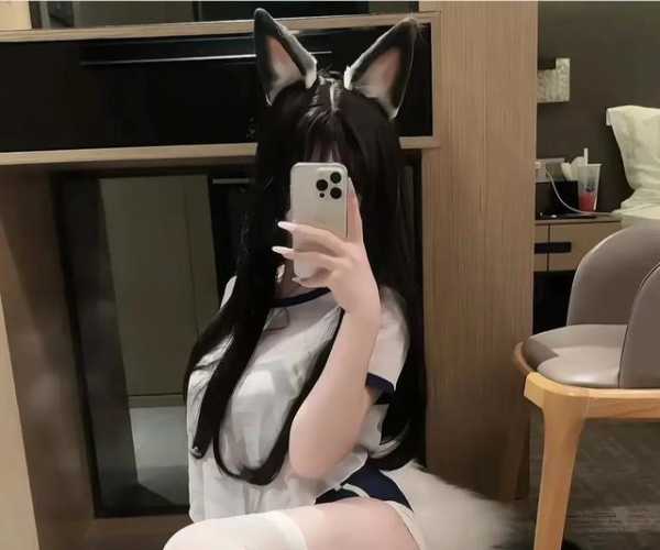 为什么“伪Coser”能站上风口?二游设定本身就是流量密码