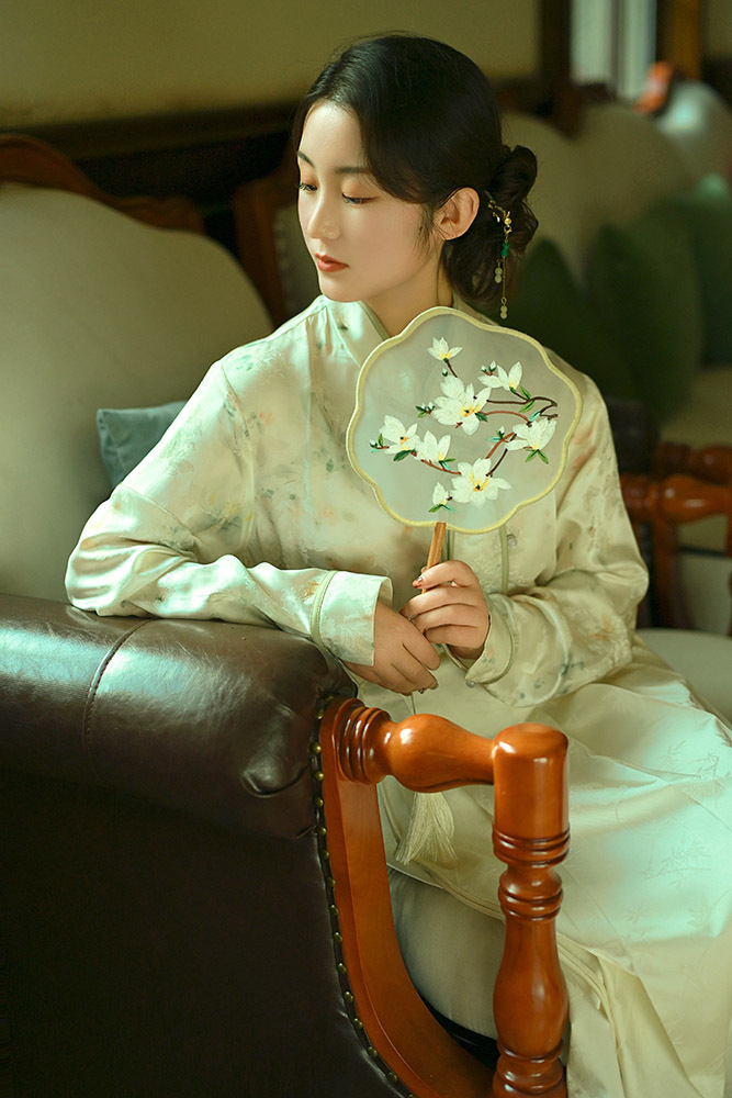 镜头下的老街:用光影营造故事感插图5 镜头下的老街:用光影营造故事感插图5