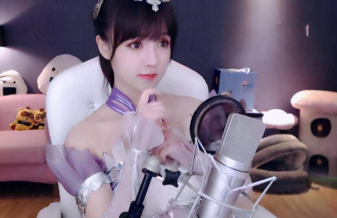 小舞cos第一人饭思思地位不保？拿出怪盗基德后，仍旧惊艳全场插图4