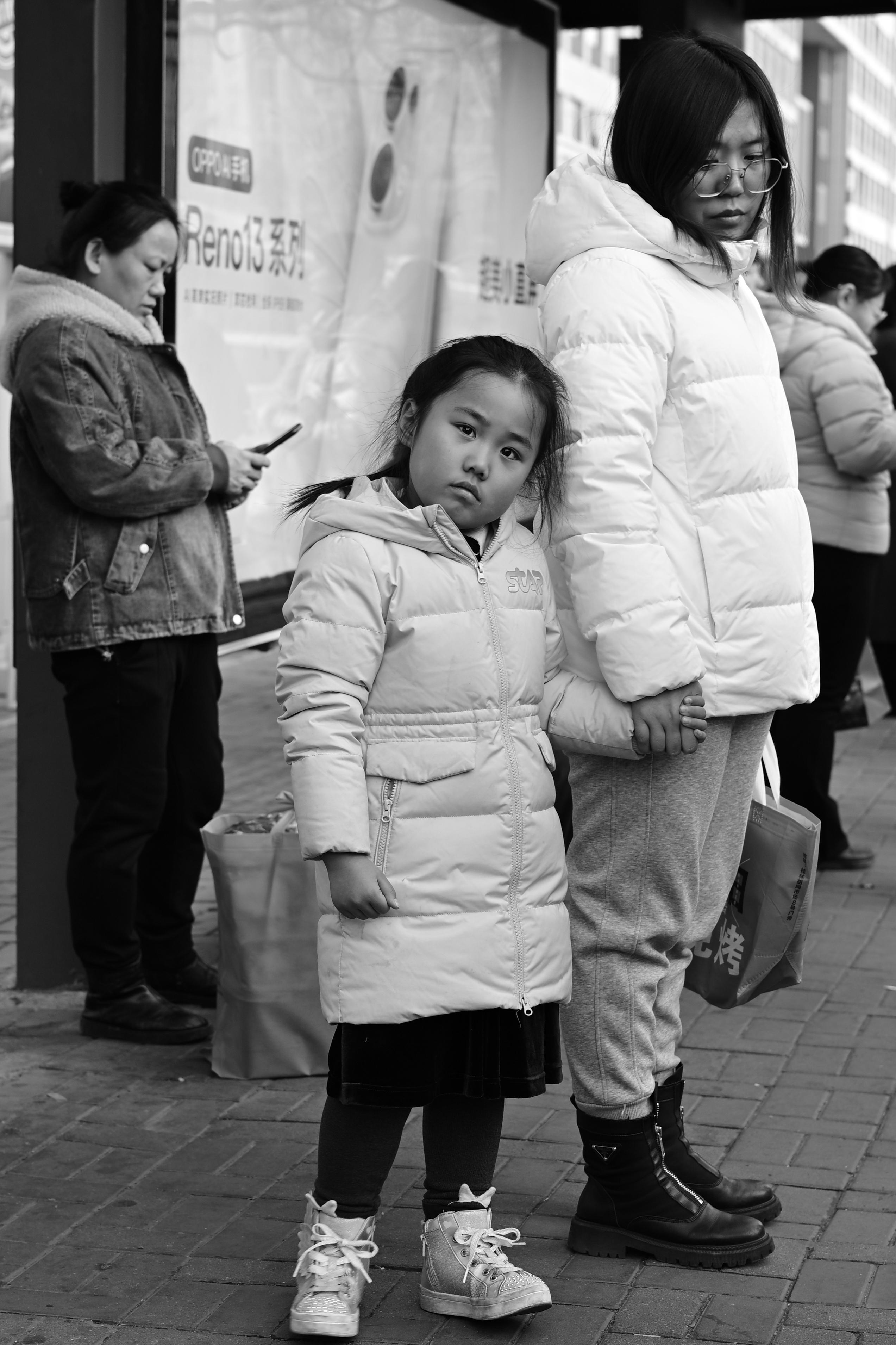 用心定格黑白街拍，捕捉灵魂瞬间插图8